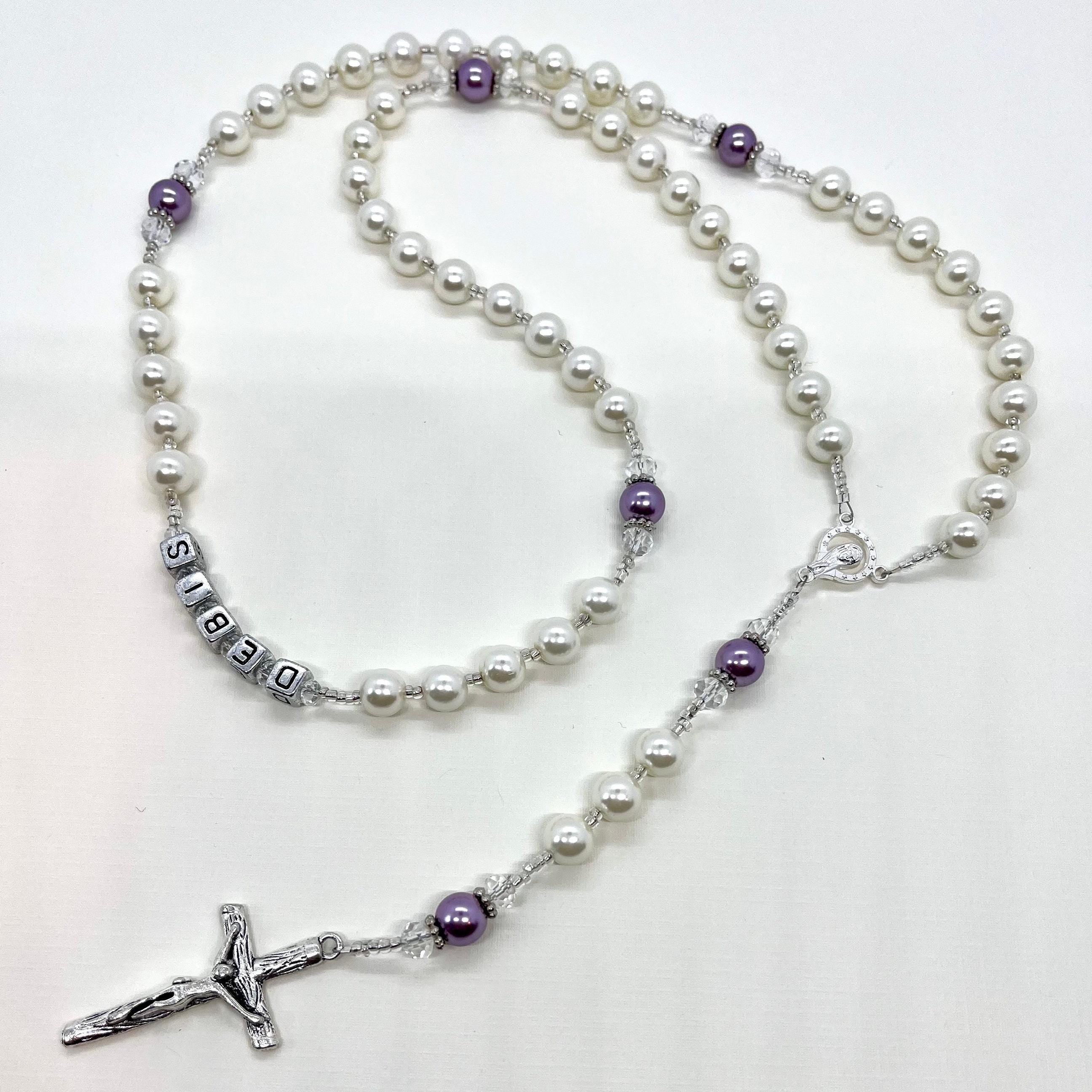 Rosario clásico bautismo personalizado con perlas blancas