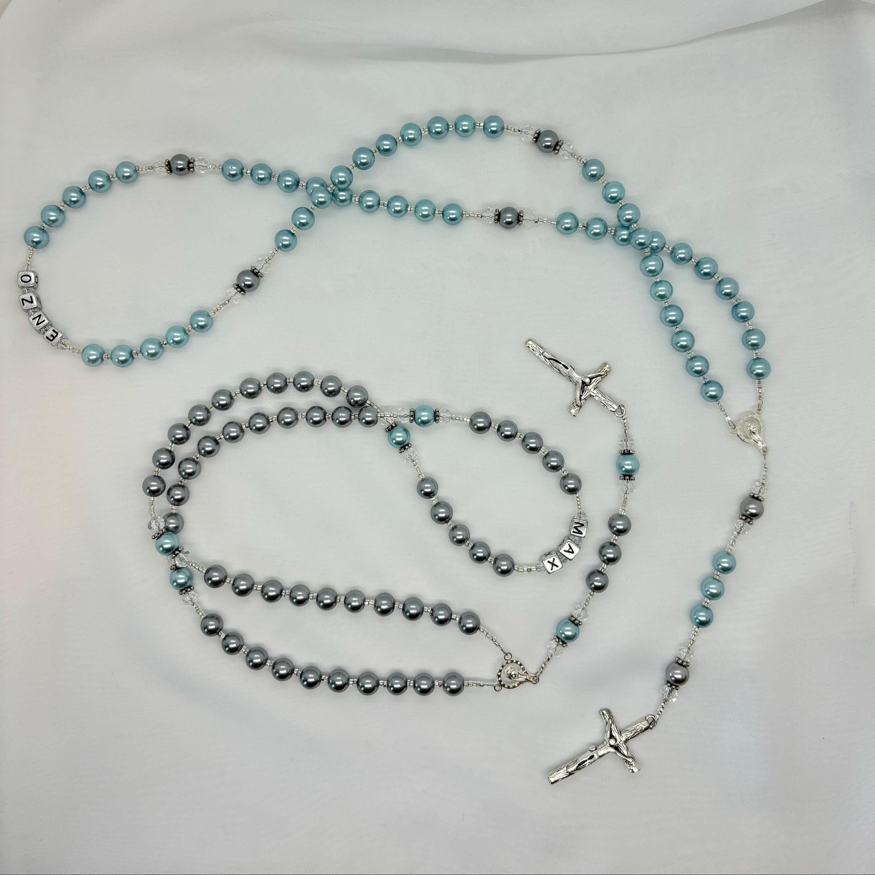 Rosario clásico bautismo personalizado con perlas blancas